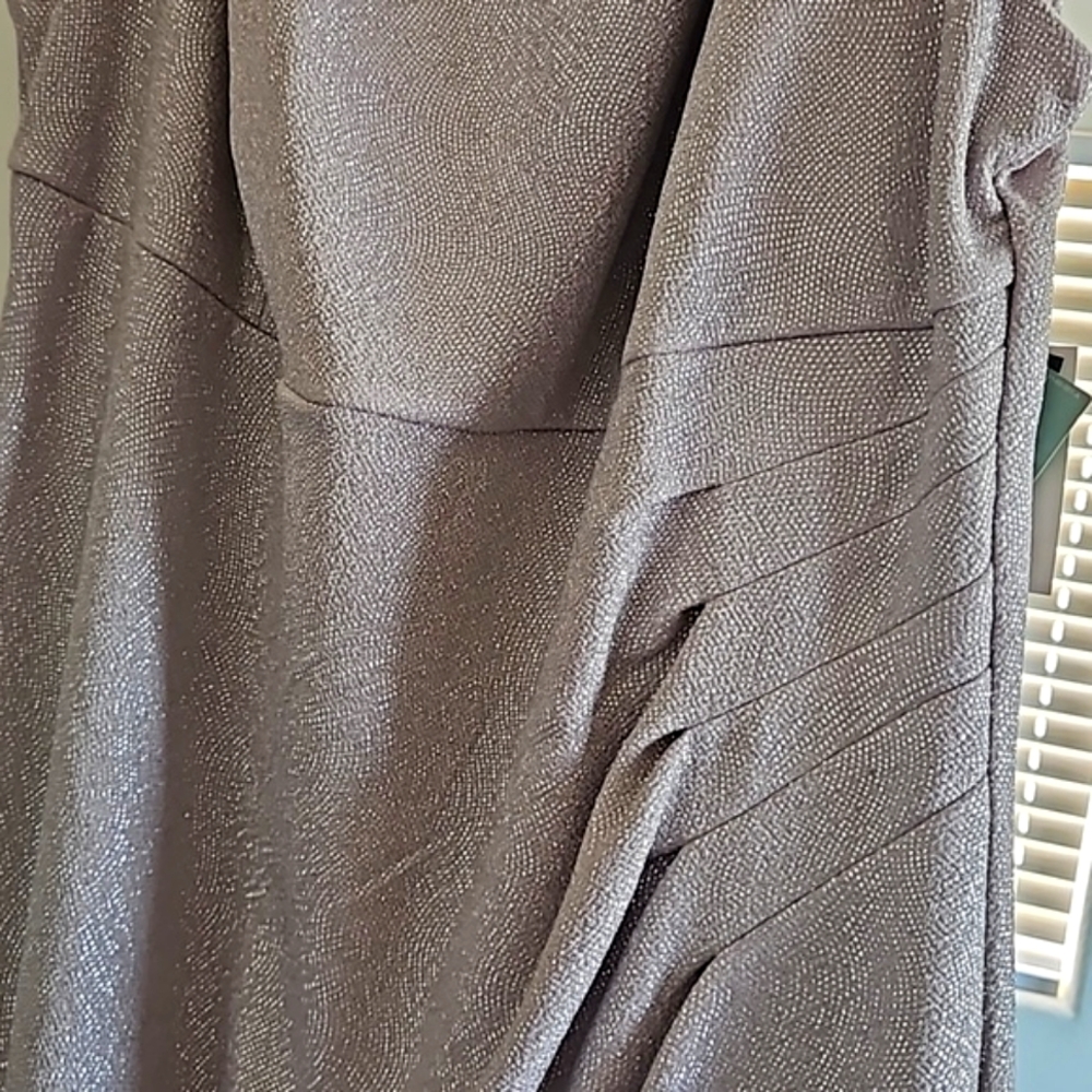 Scarlett Sleeveless Metallic Dress Keyhole Neckline sz 18W Taupe 🪅 Host Pick - Picture 4 of 11